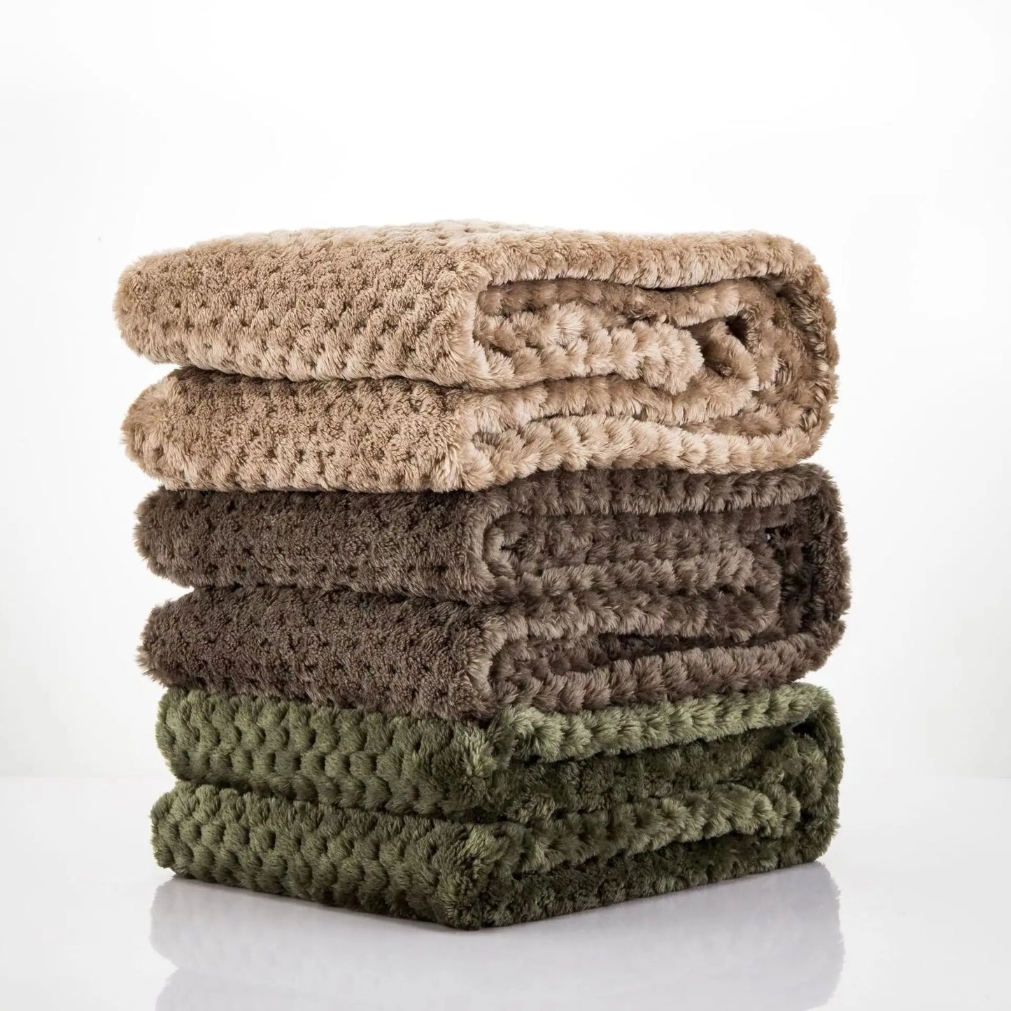 New Soft Pet Blanket Spring Warm Dog Bed Blanket Cute Pet Sheets Warm Mat Comfortable Cat Dog Pad Blanket Pet Accessories