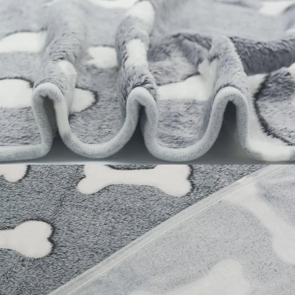 Soft Fluffy High Quality Print Pet Blanket T Cute Bone Model Print Blanket Pet Mat Warm and Comfortable Blanket for Cat Dogs